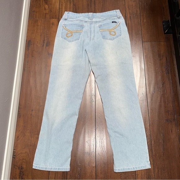 Revolt Light Wash  Low Rise Jeans Size 14 - Picture 2 of 9